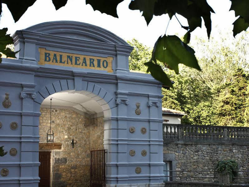 Hotel Balneario De Alceda エクステリア 写真